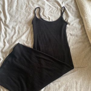 Aritzia Wilfred free midi dress